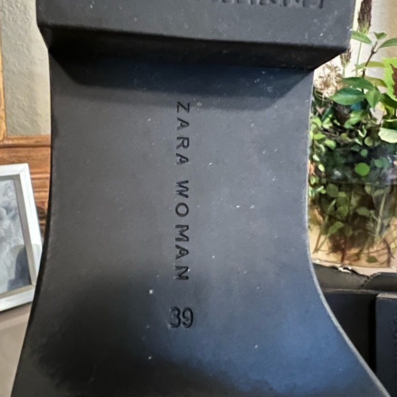 Size 9 Zara women’s LEATHER 🥾 - Picture 7 of 15